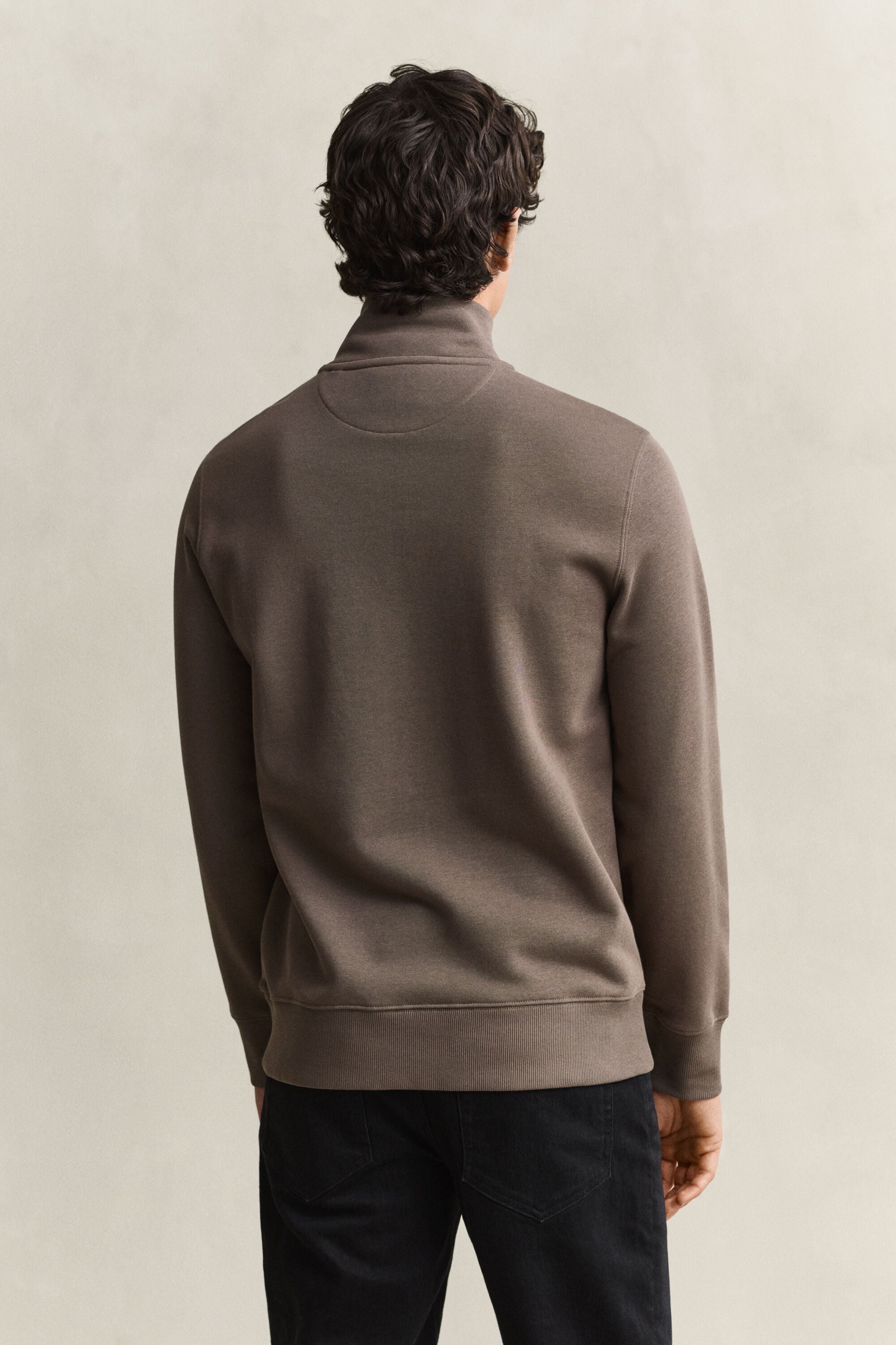 Sweatshirt com meio fecho Shield