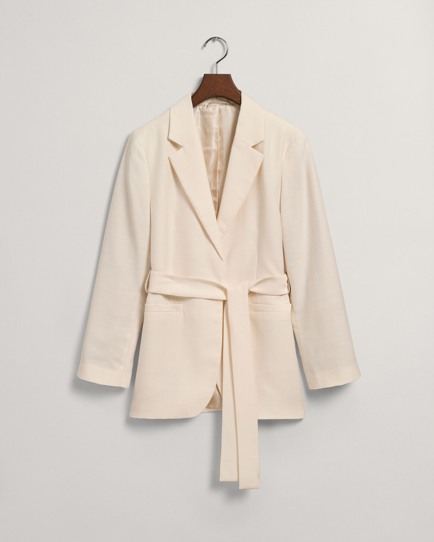 Blazer com cinto Fluid corte normal