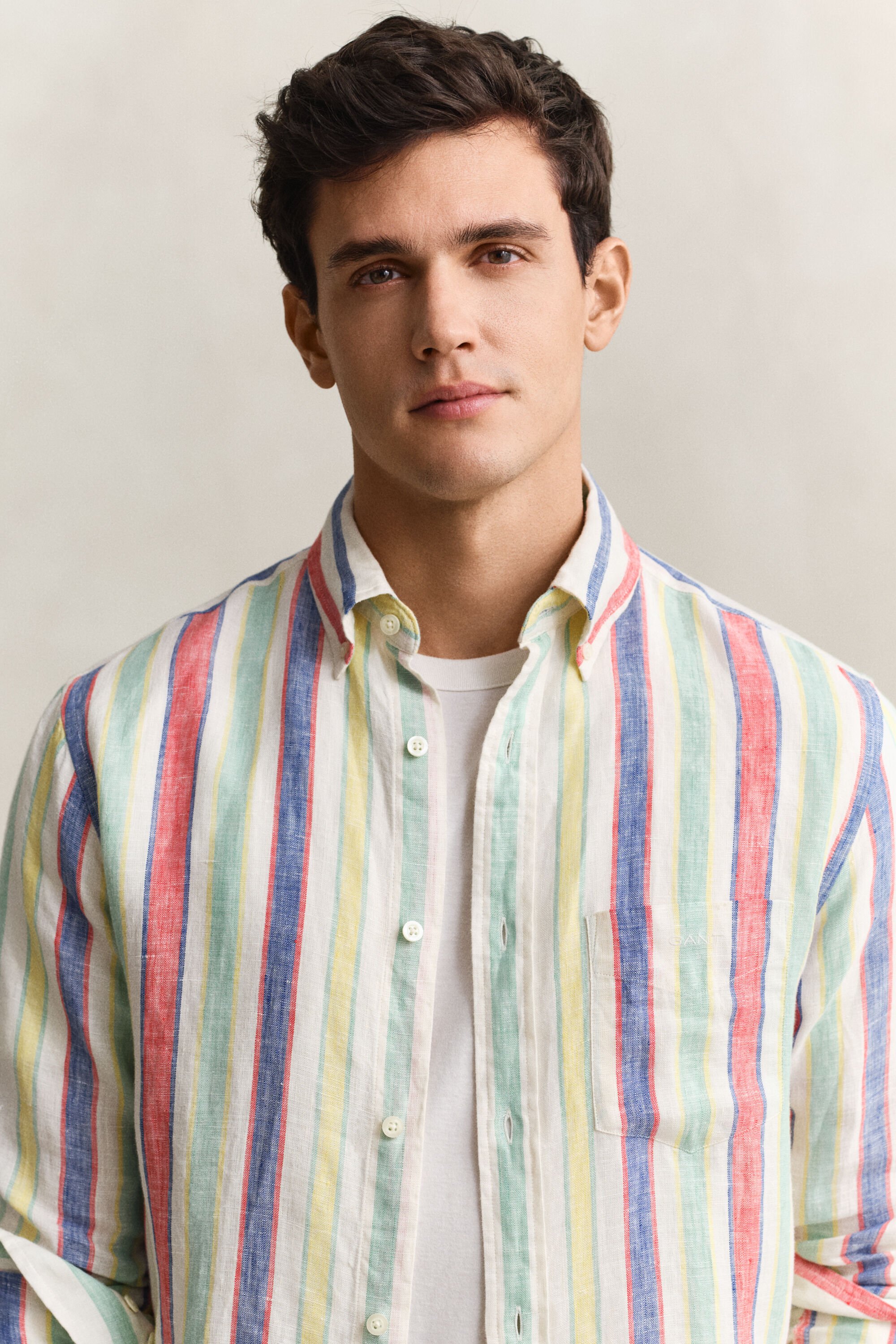 Camisa em linho às riscas