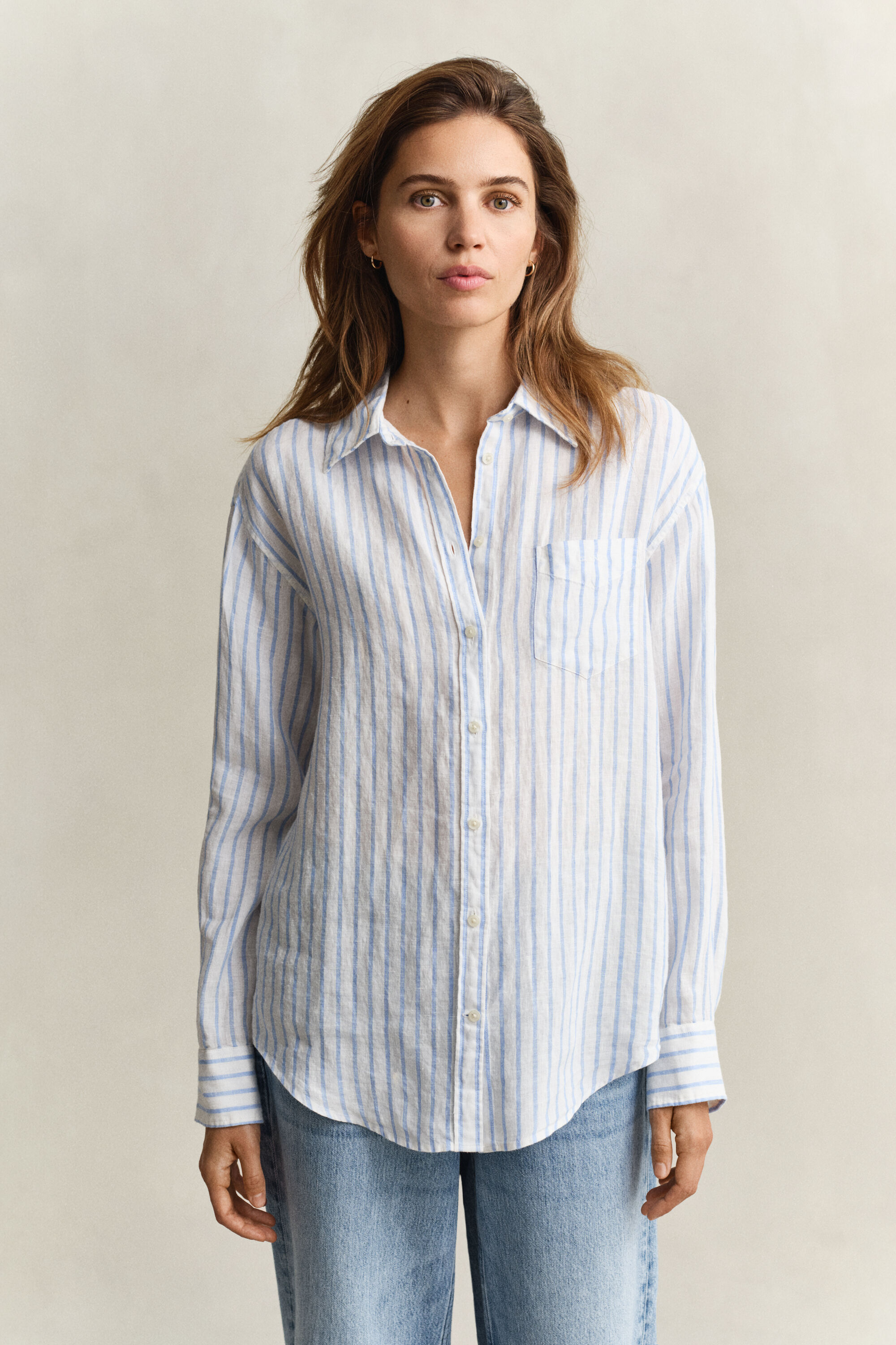 Camisa de linho às riscas relaxed fit