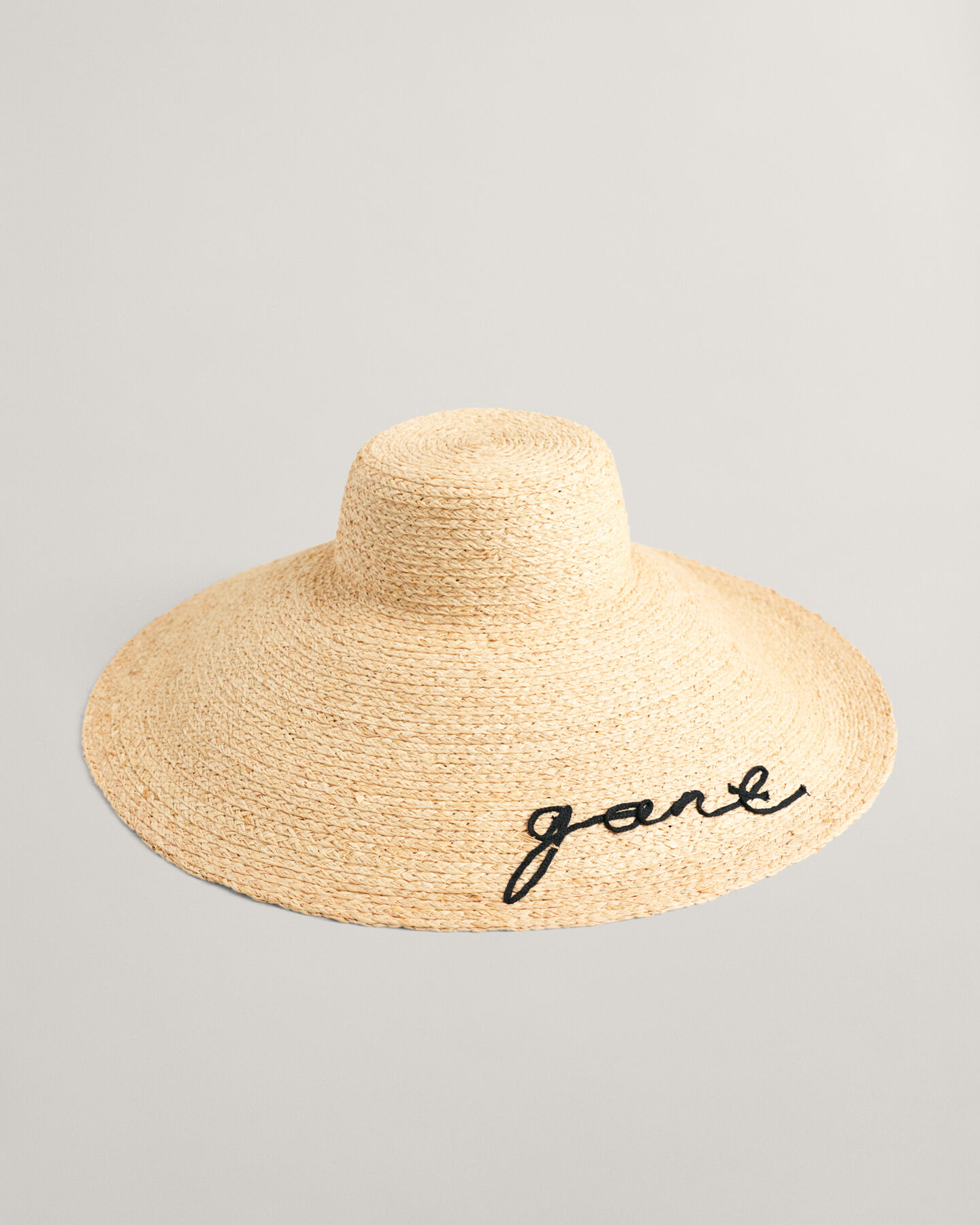 Chapéu em ráfia