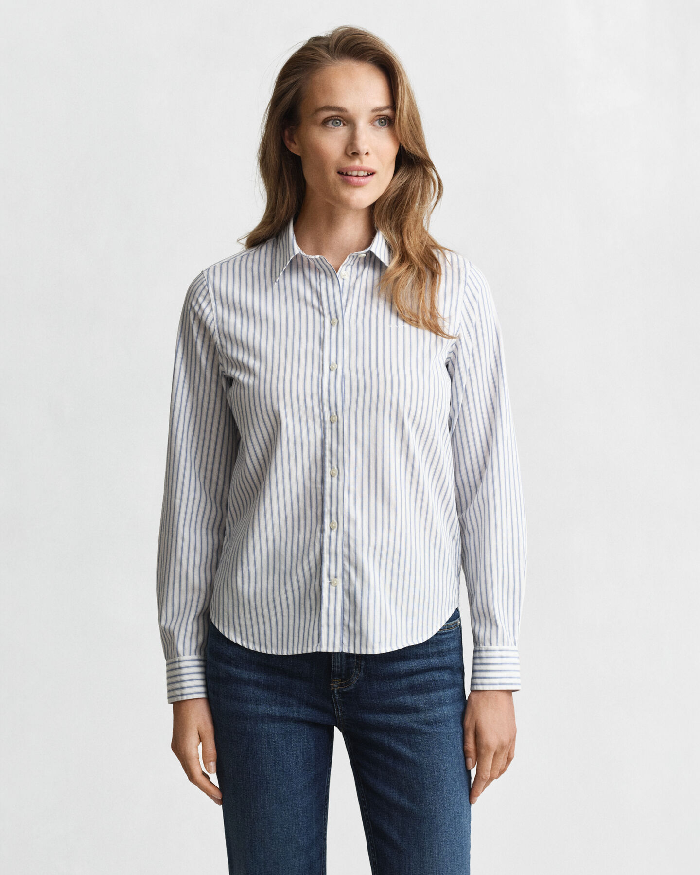 Camisa em popelina às riscas regular fit