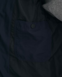 Blus&atilde;o acolchoado com canais