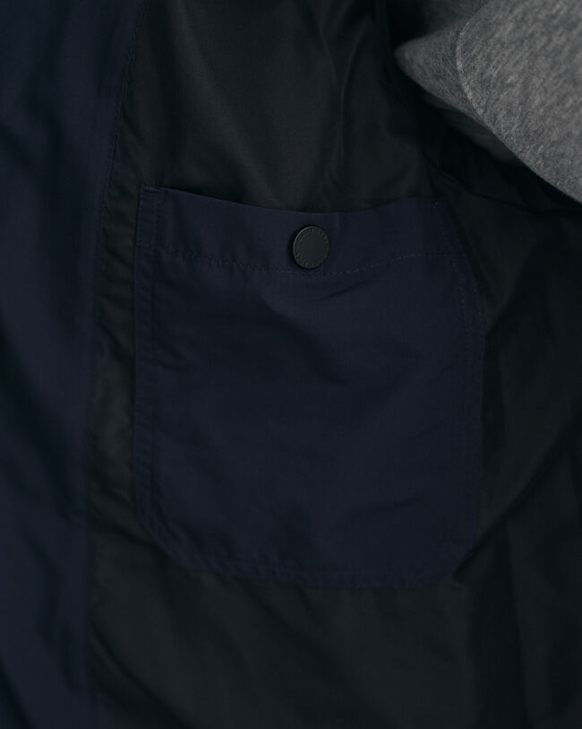 Blus&atilde;o acolchoado com canais