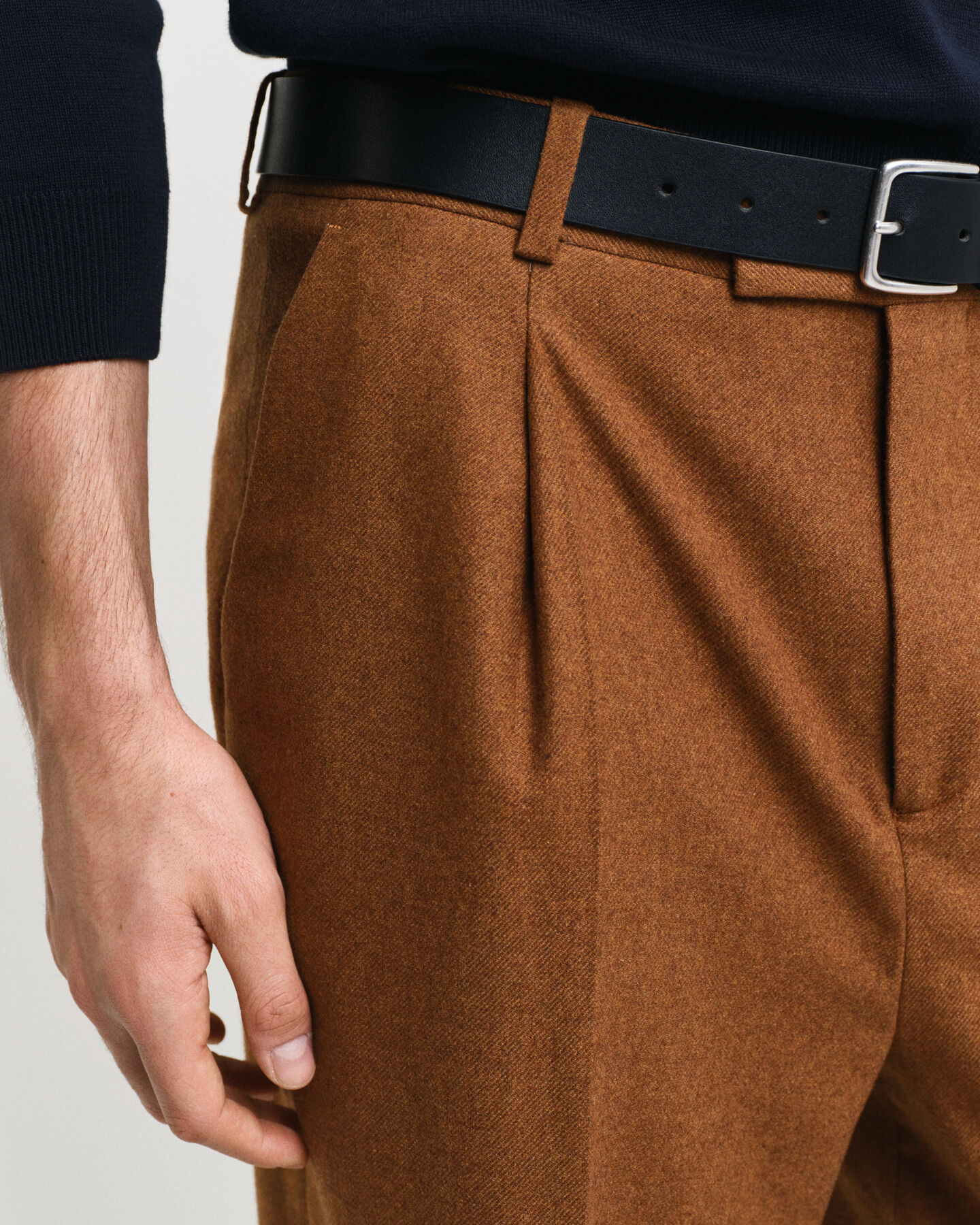 Calças de fato em flanela e lã relaxed fit