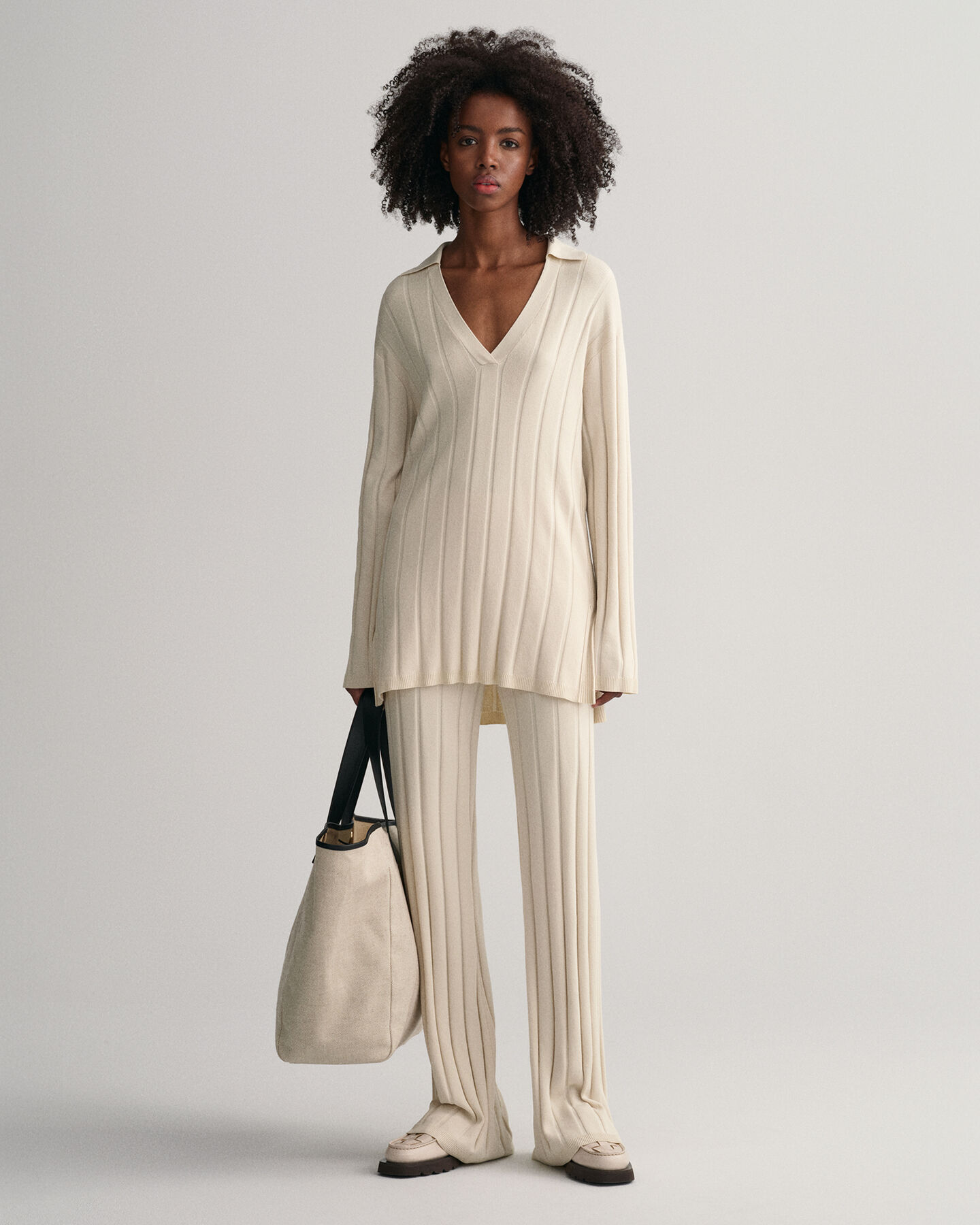 Pulover de malha com colarinho aberto