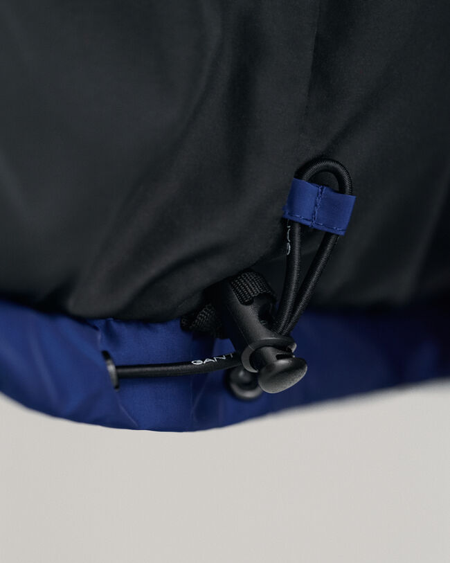 Blusão acolchoado com bloco de cor