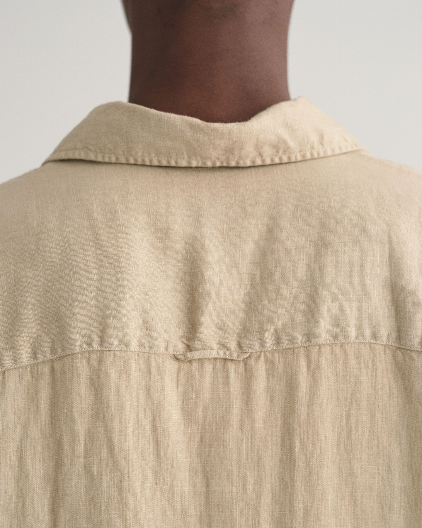 Camisa de linho com manga curta Garment-Dyed relaxed fit