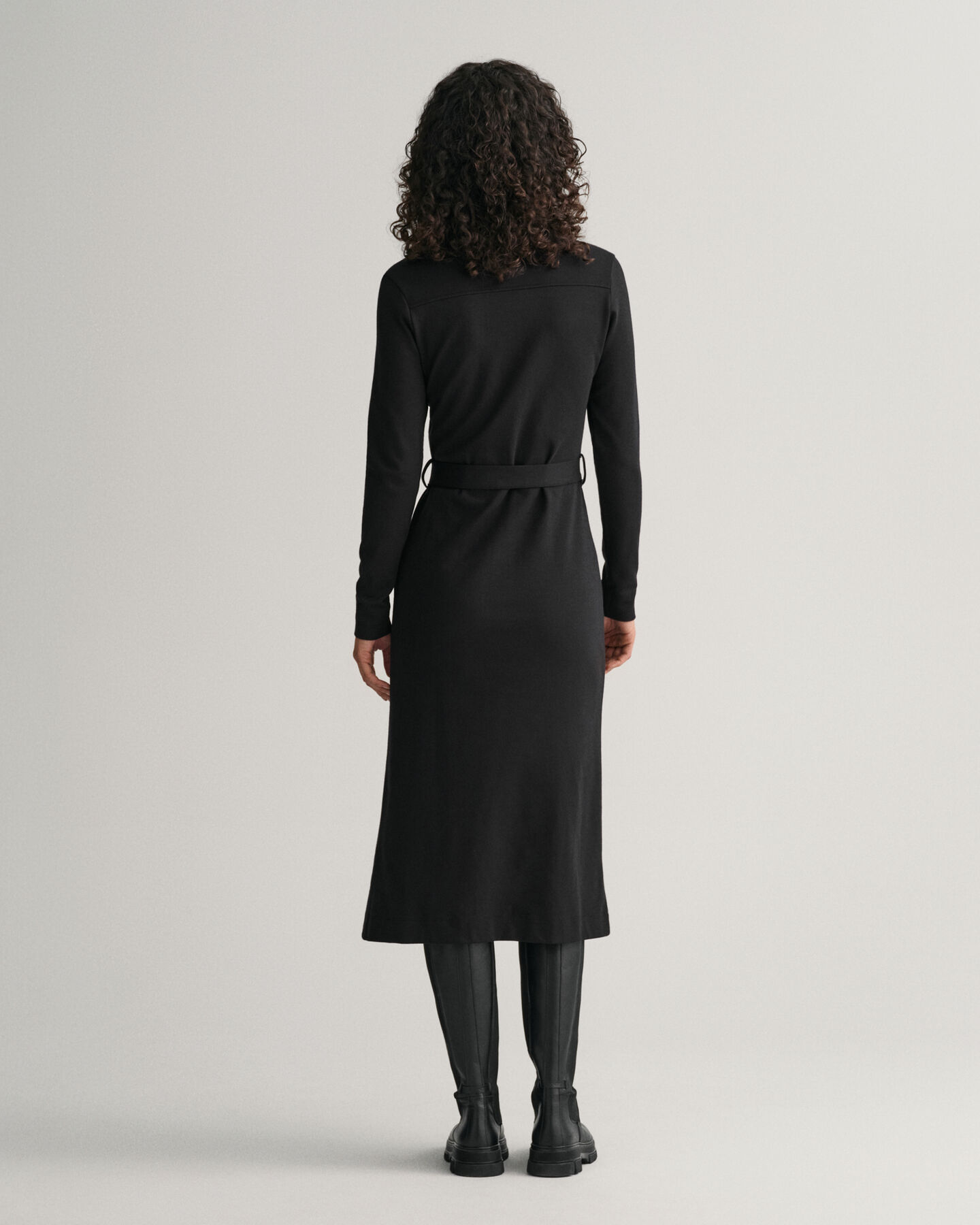 Vestido em jersey com colarinho de polo slim fit