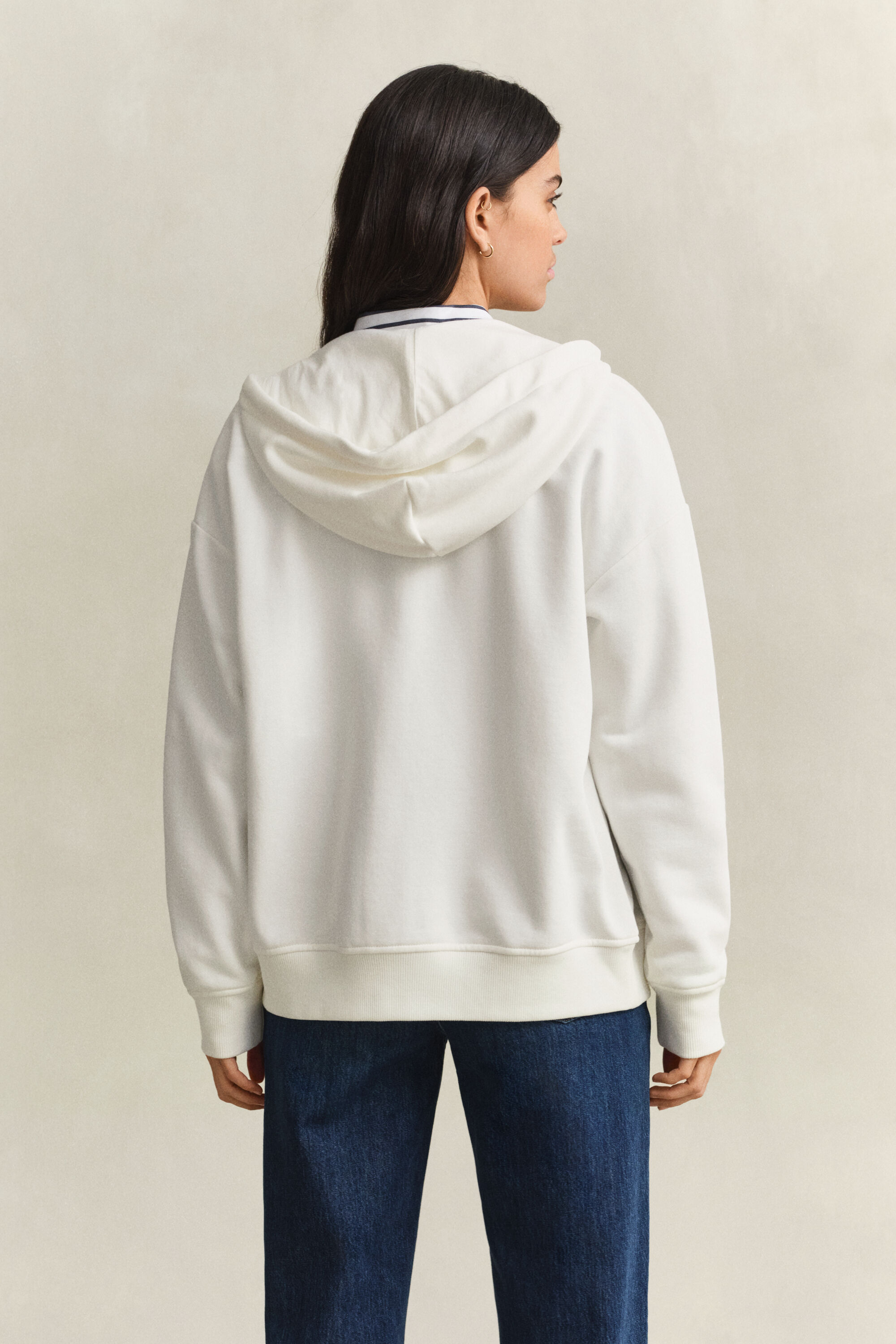 Sweatshirt com capuz e fecho Shield