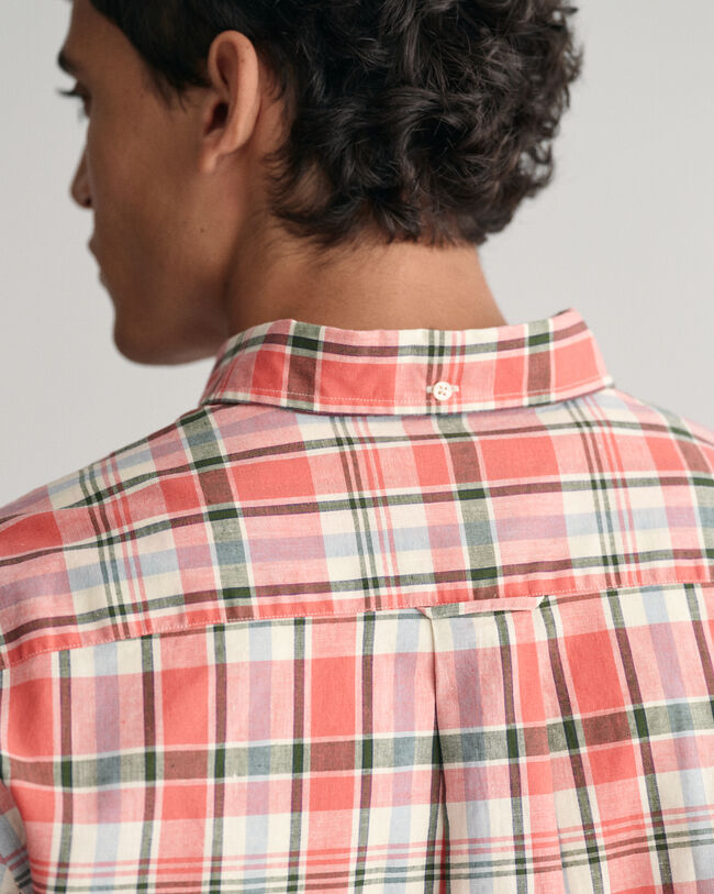 Camisa de linho e algodão com padrão de xadrez regular fit