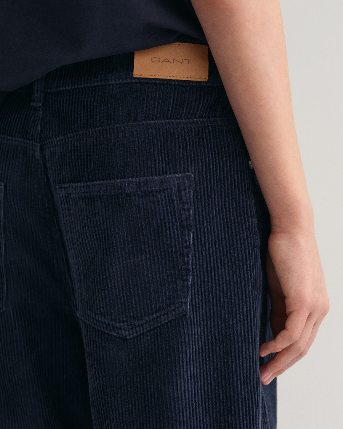 Cal&ccedil;as em bombazina Teen Boys corte Loose