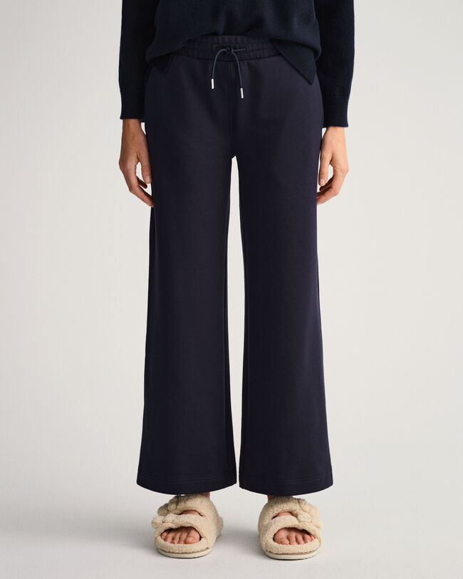 Calças desportivas evasê