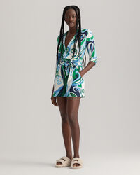 Macacão curto com padrão paisley