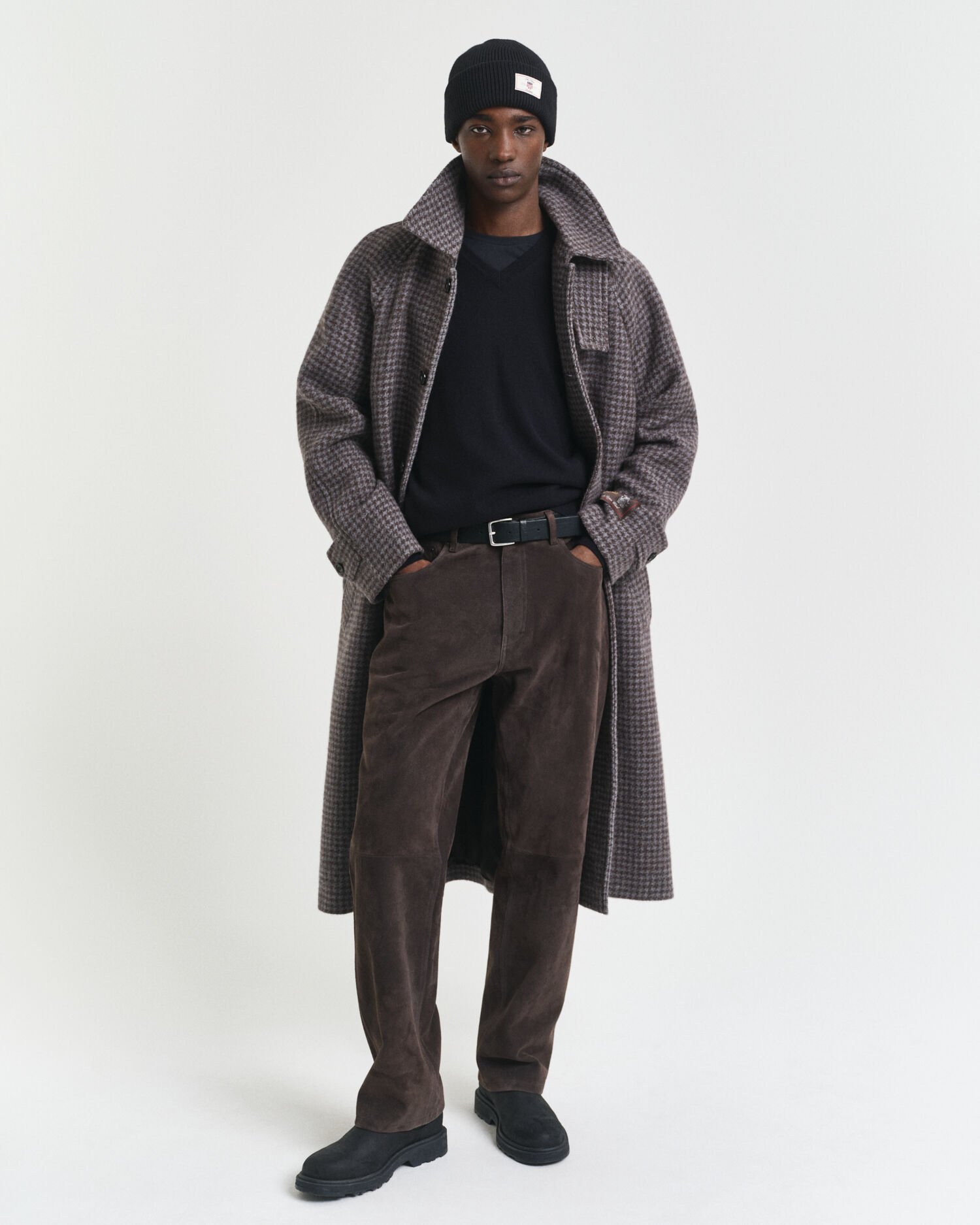 Pullover com decote em V em lã extrafina