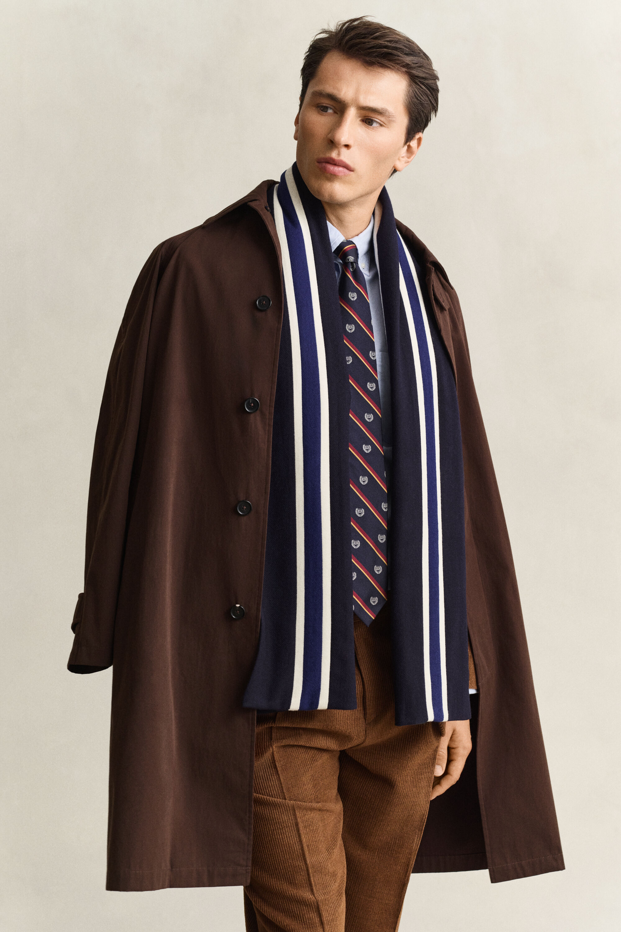 Cachecol às riscas Gant x Yale