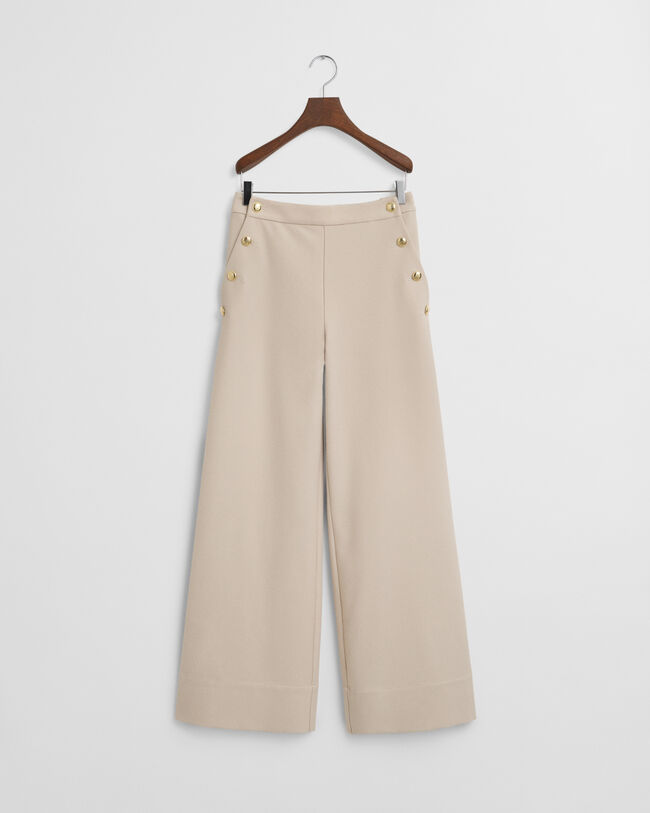 Calças com cintura subida com botões