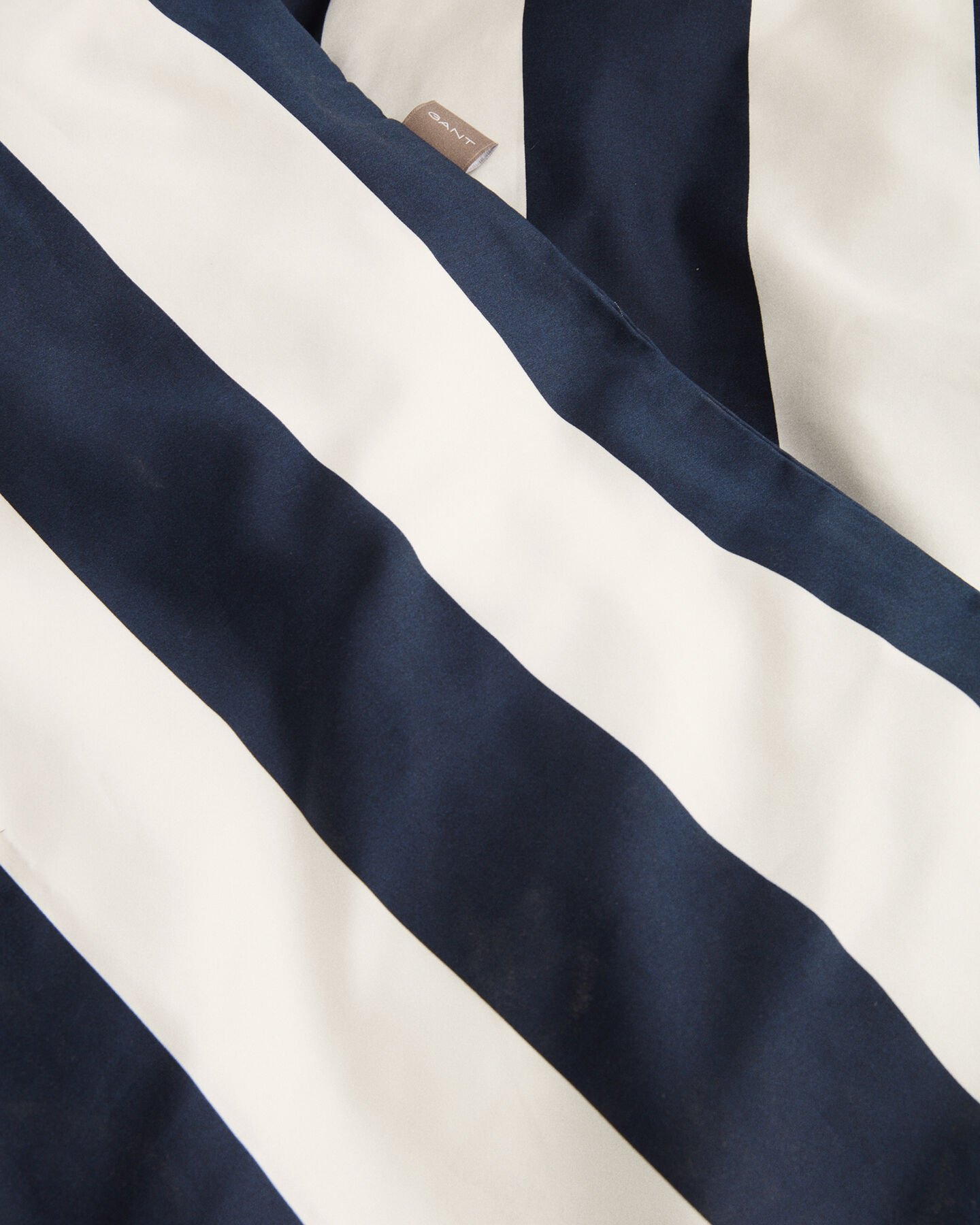 Edredão individual às riscas Bold