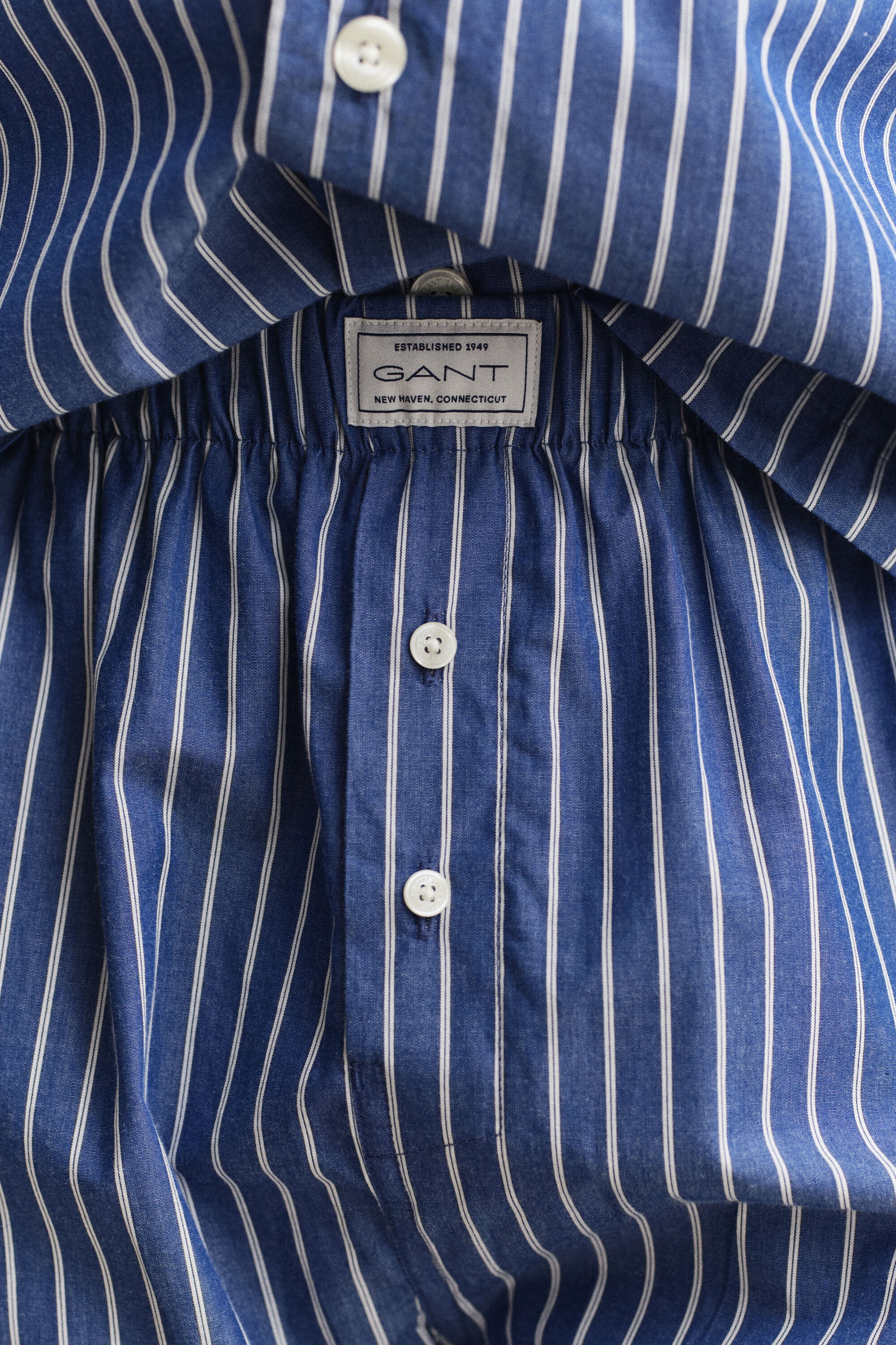 Pijama em popelina às riscas