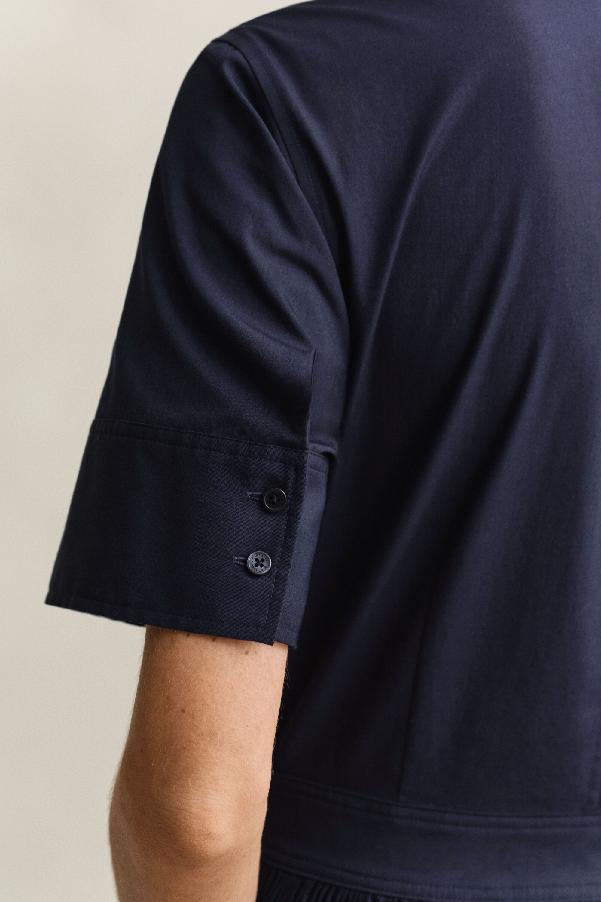 Vestido-camisa em algodão com pregas