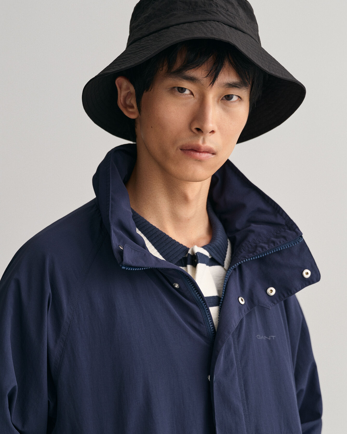 Casaco com mangas raglan