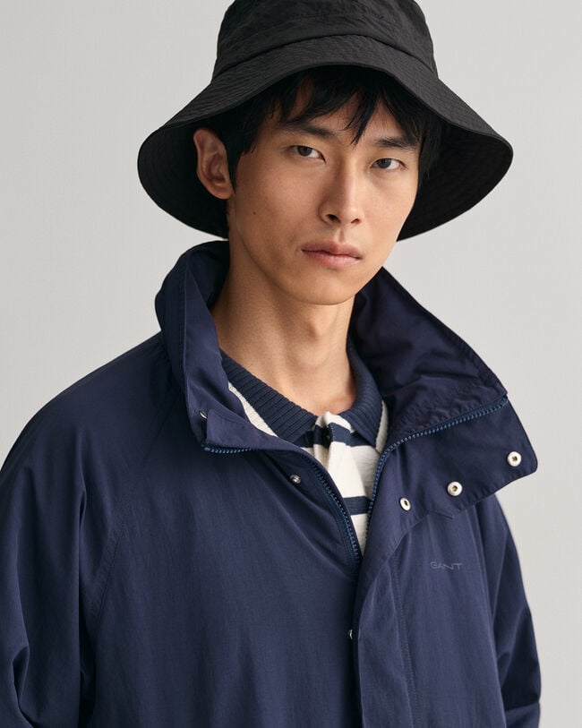 Casaco com mangas raglan