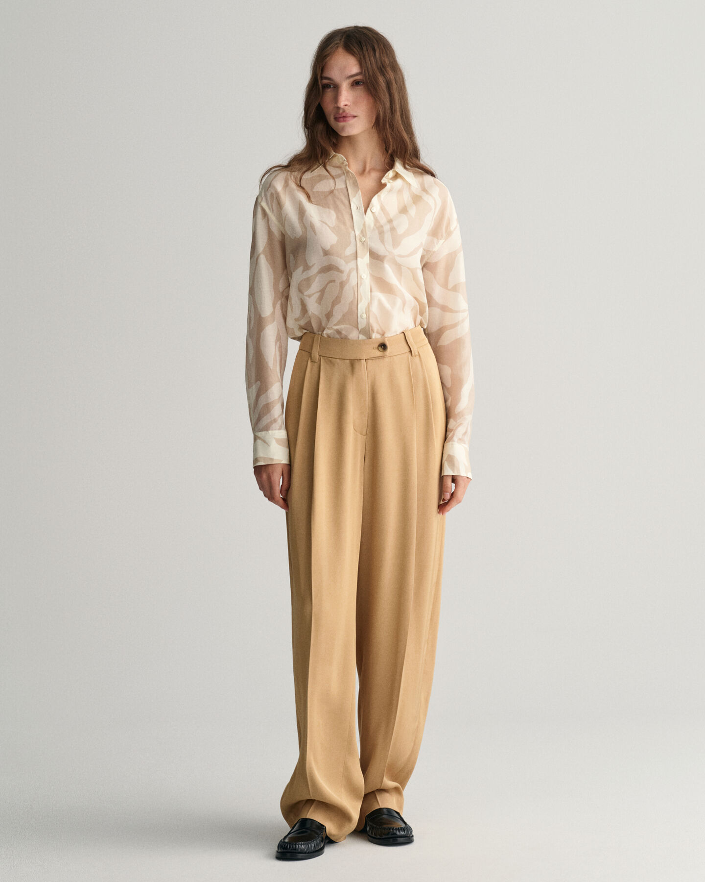 Camisa em seda e algod&atilde;o Palm Print relaxed fit