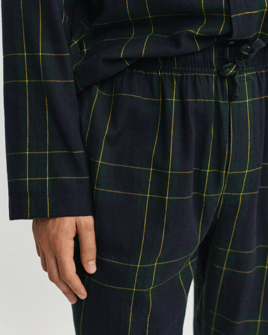 Caixa de presente com pijama em flanela com padrão de xadrez