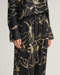 Cal&ccedil;as pull-on Line Drawing