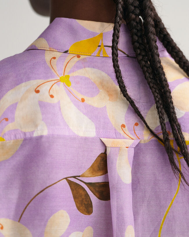 Camisa em seda e algod&atilde;o com estampado Floral corte normal