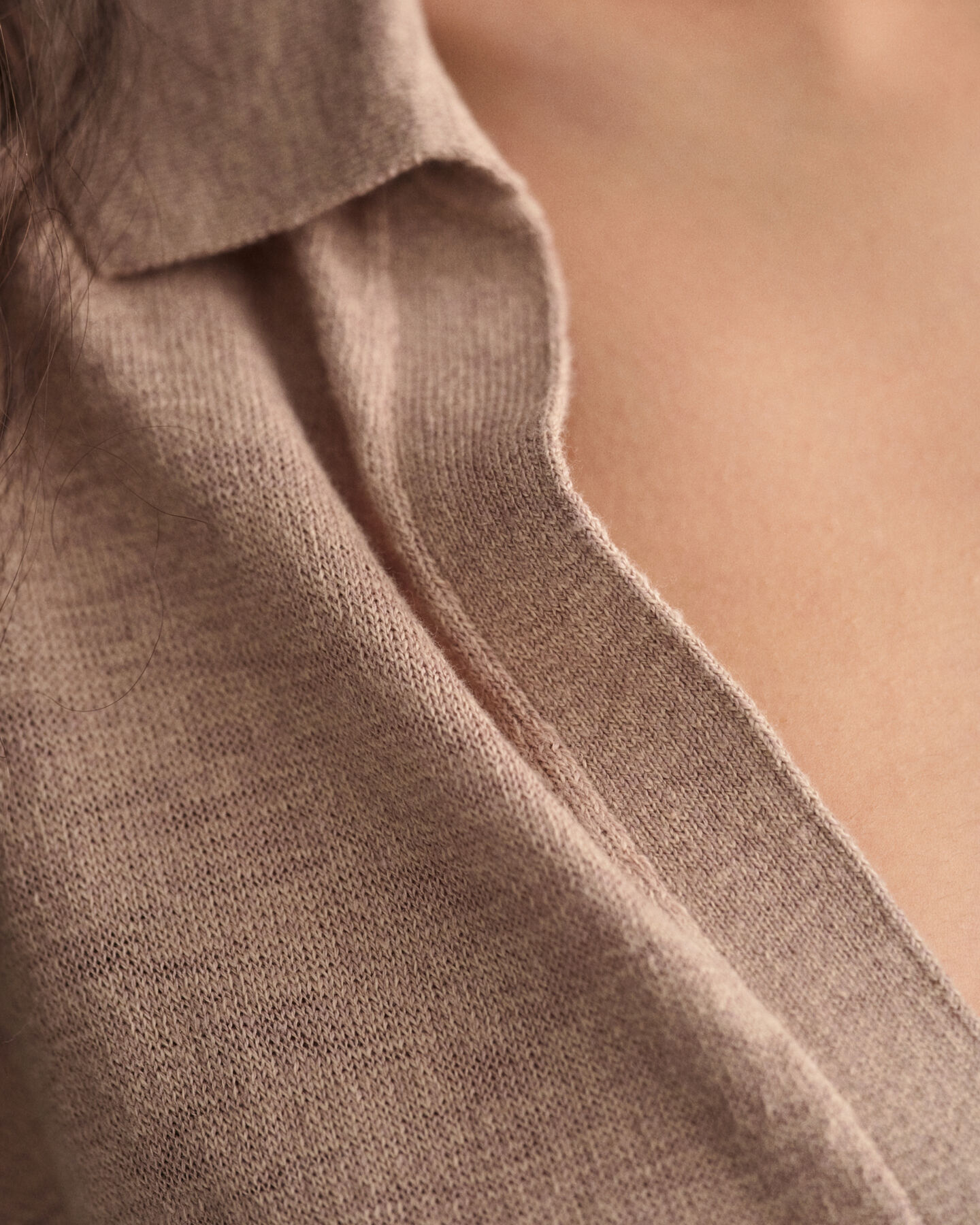 Vestido em mistura de linho com colarinho