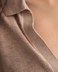 Vestido em mistura de linho com colarinho