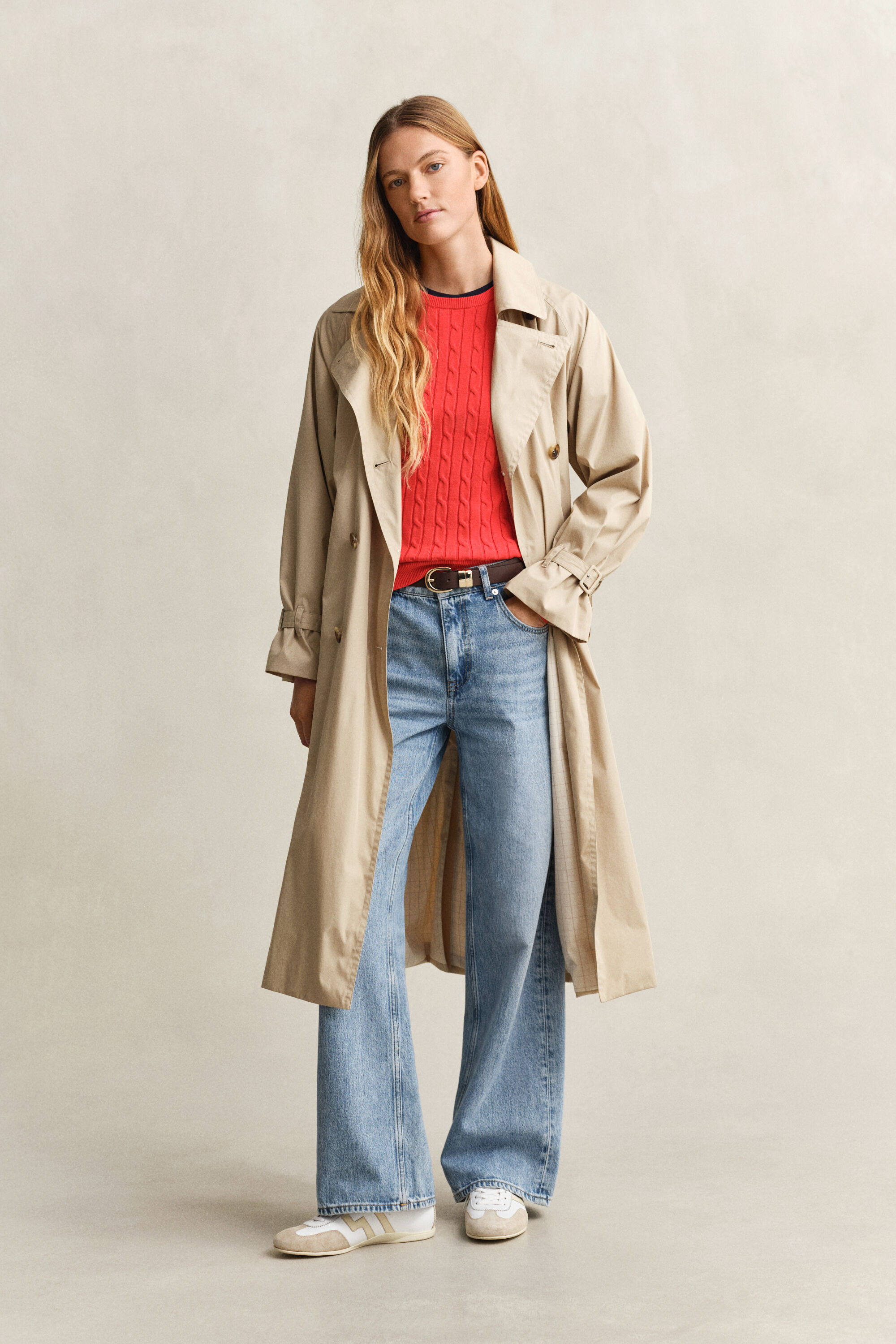 Camisola de malha entrançada com decote redondo