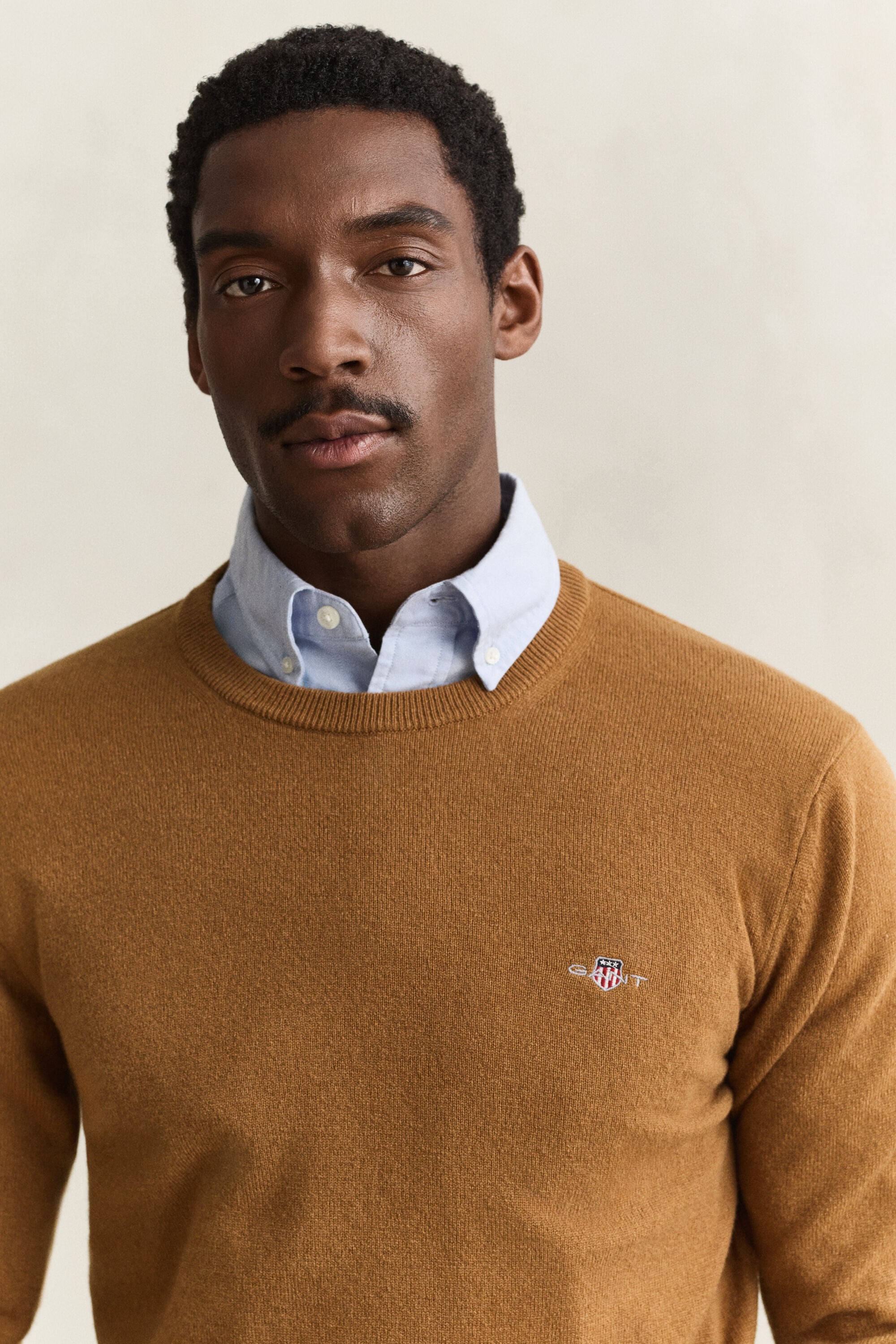Camisola de malha com decote redondo em lã
