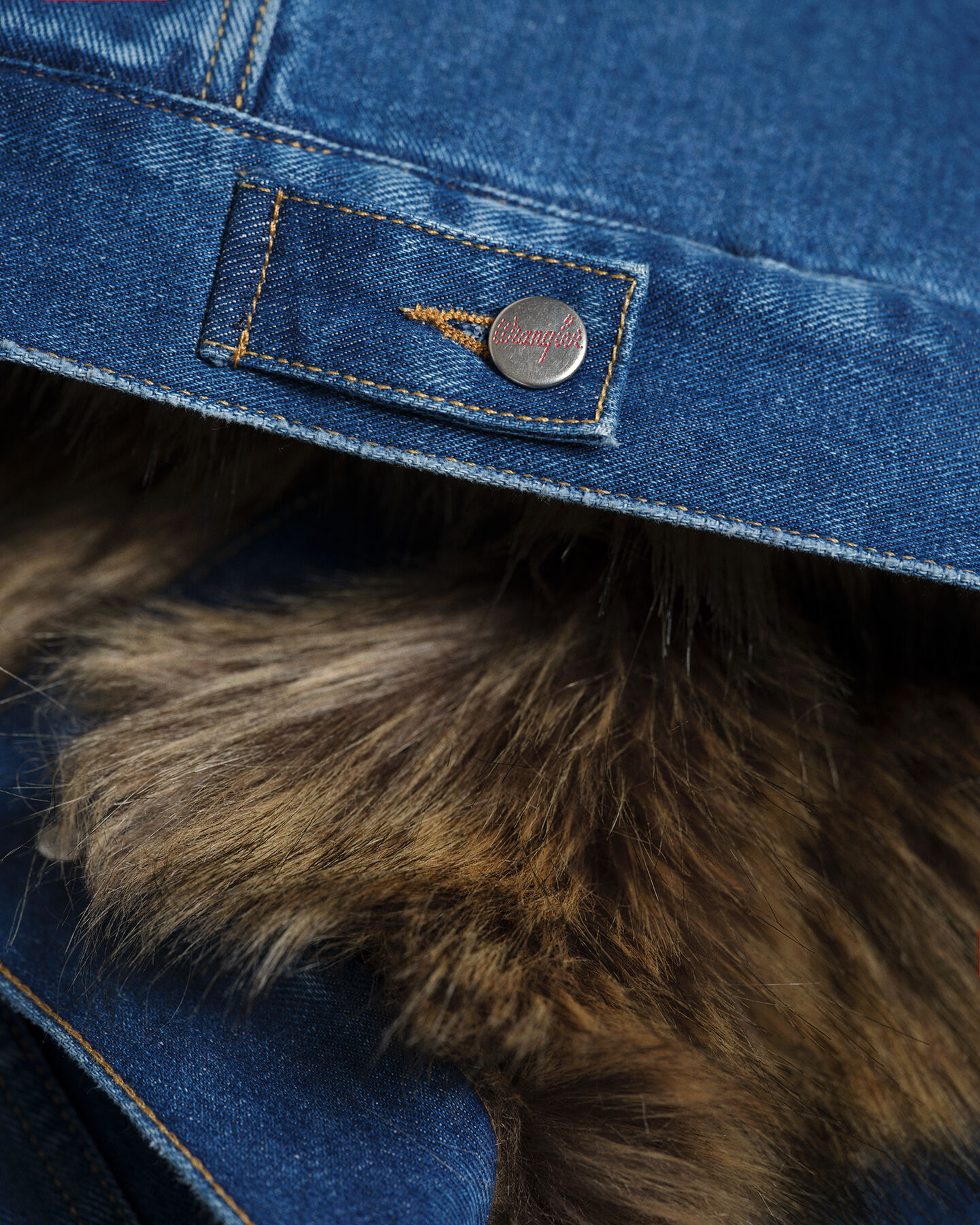 Blusão em ganga e pelo falso Wrangler x GANT