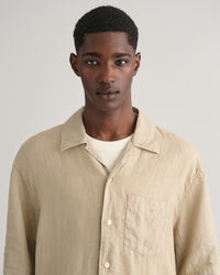 Camisa de linho com manga curta Garment-Dyed relaxed fit