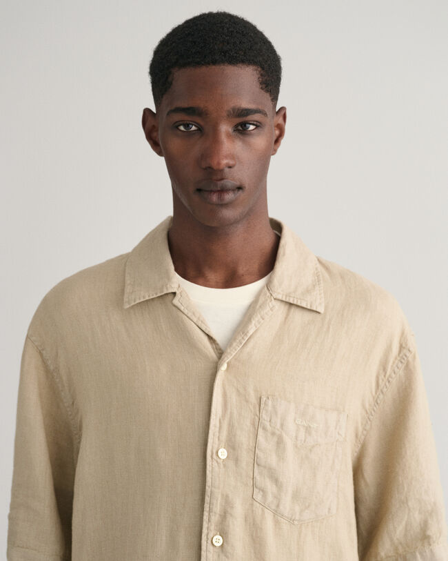 Camisa de linho com manga curta Garment-Dyed relaxed fit