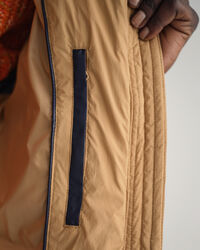 Sobretudo de penas comprido