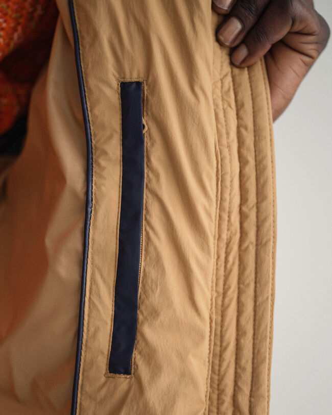 Sobretudo de penas comprido