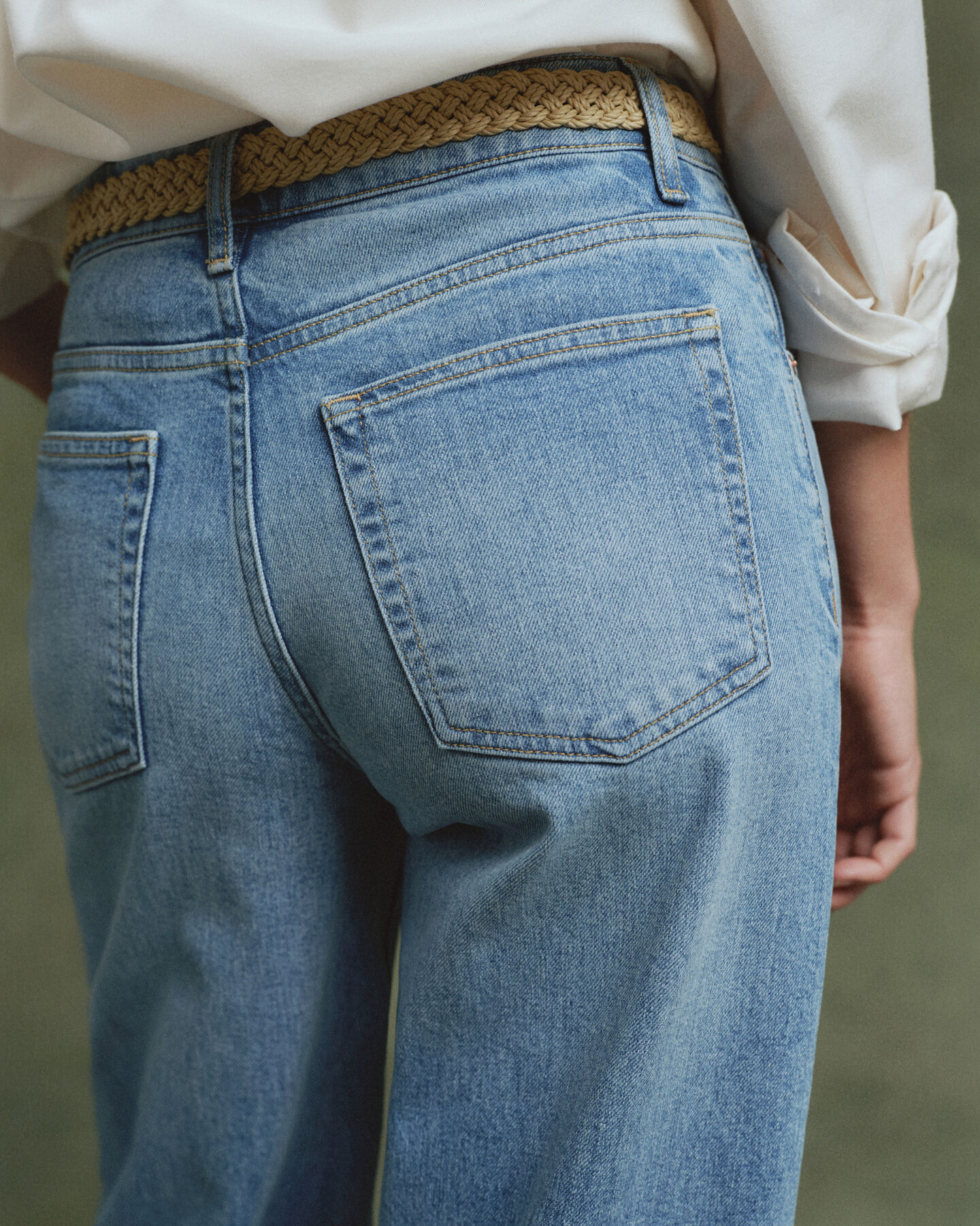 Cal&ccedil;as de ganga com perna larga