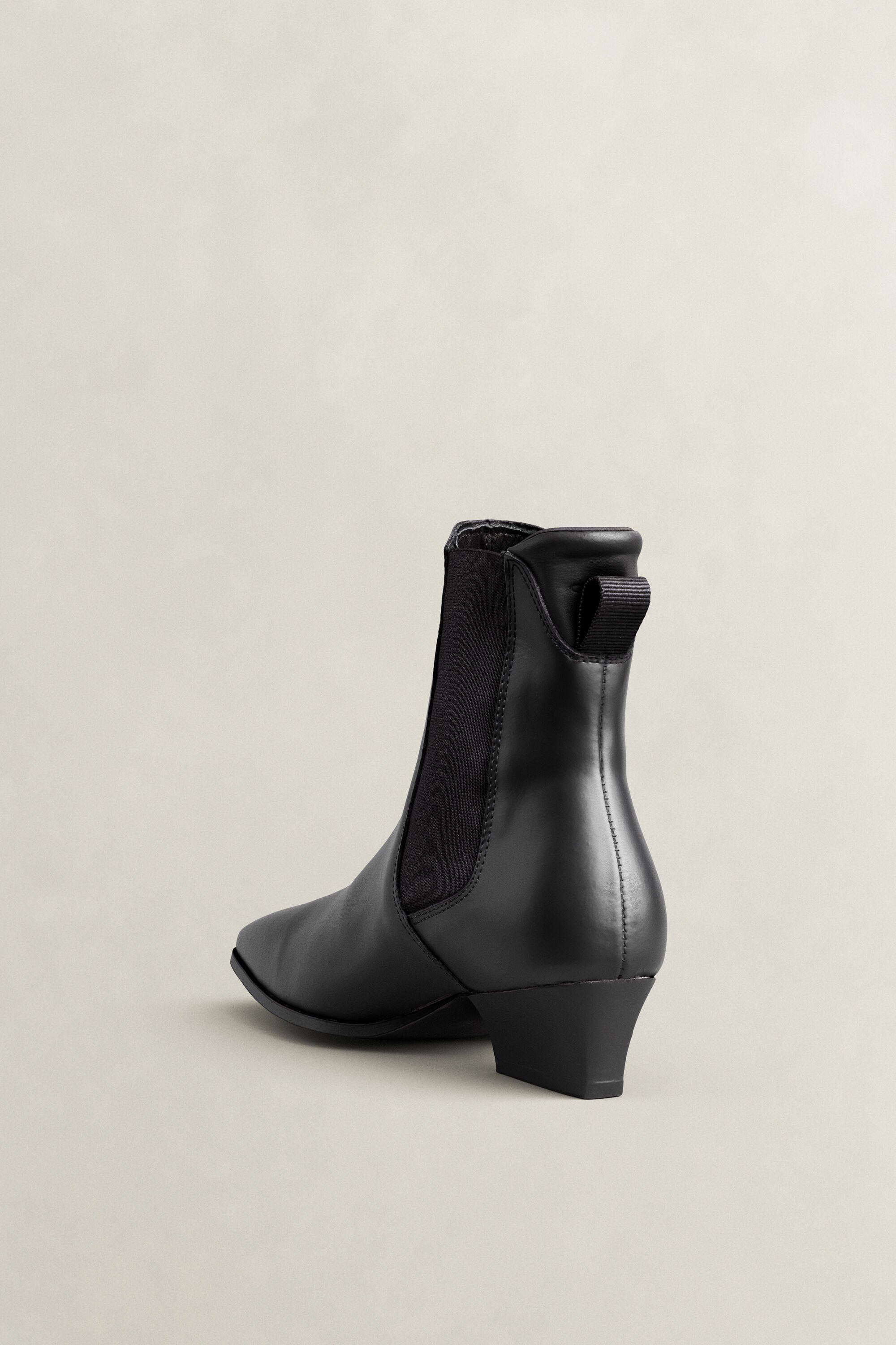 Botas Chelsea em pele Bassotte