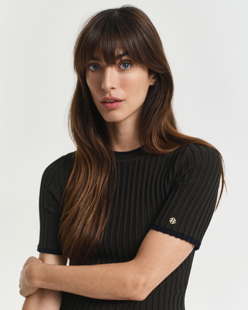 Camisola de malha canelada com manga curta Contrast