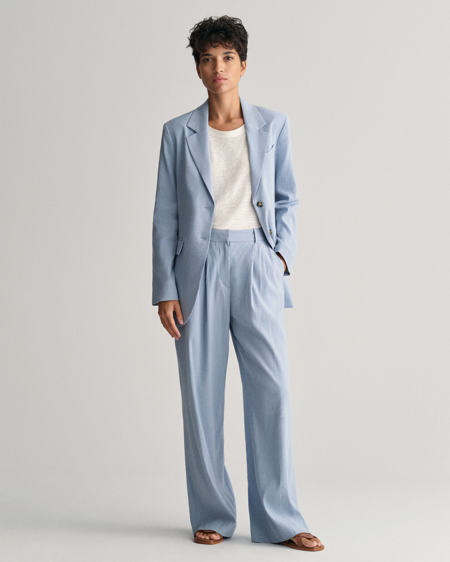 Calças sob medida em linho com elastano relaxed fit