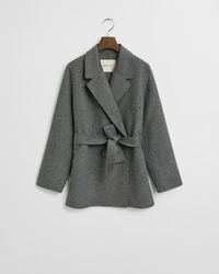 Casaco com cinto cosido à mão