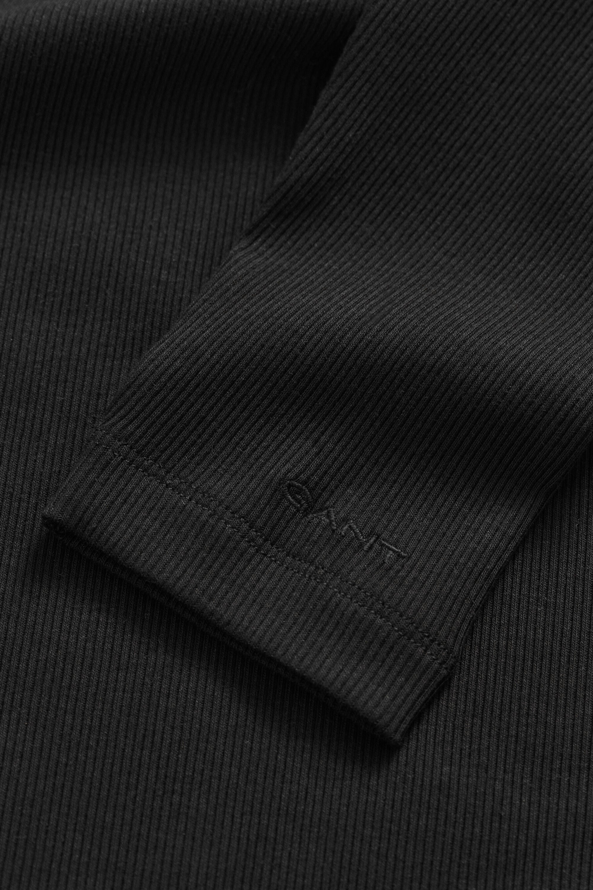 Camisola de gola alta canelada