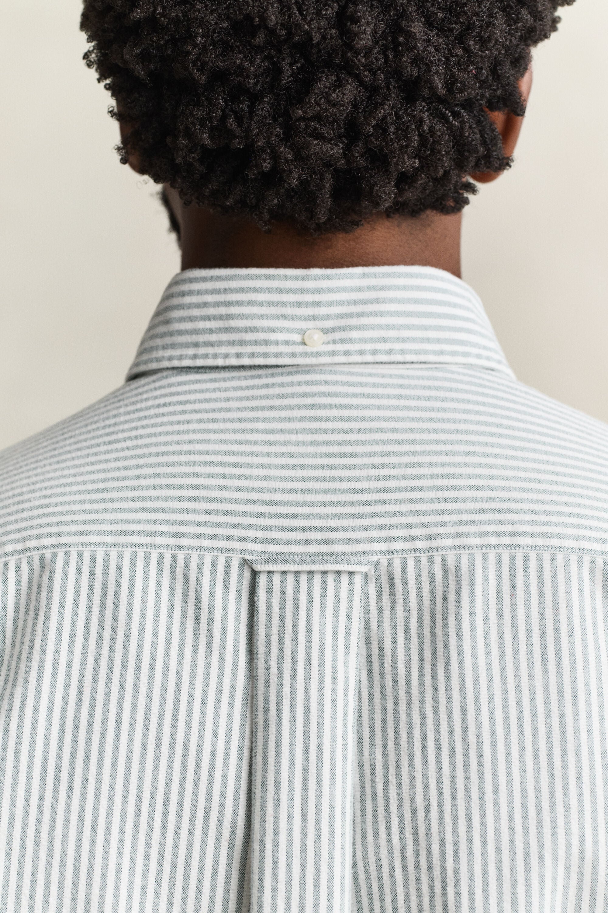 Camisa em algodão Oxford escovado às riscas