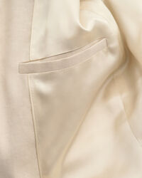 Blazer em linho com elastano regular fit