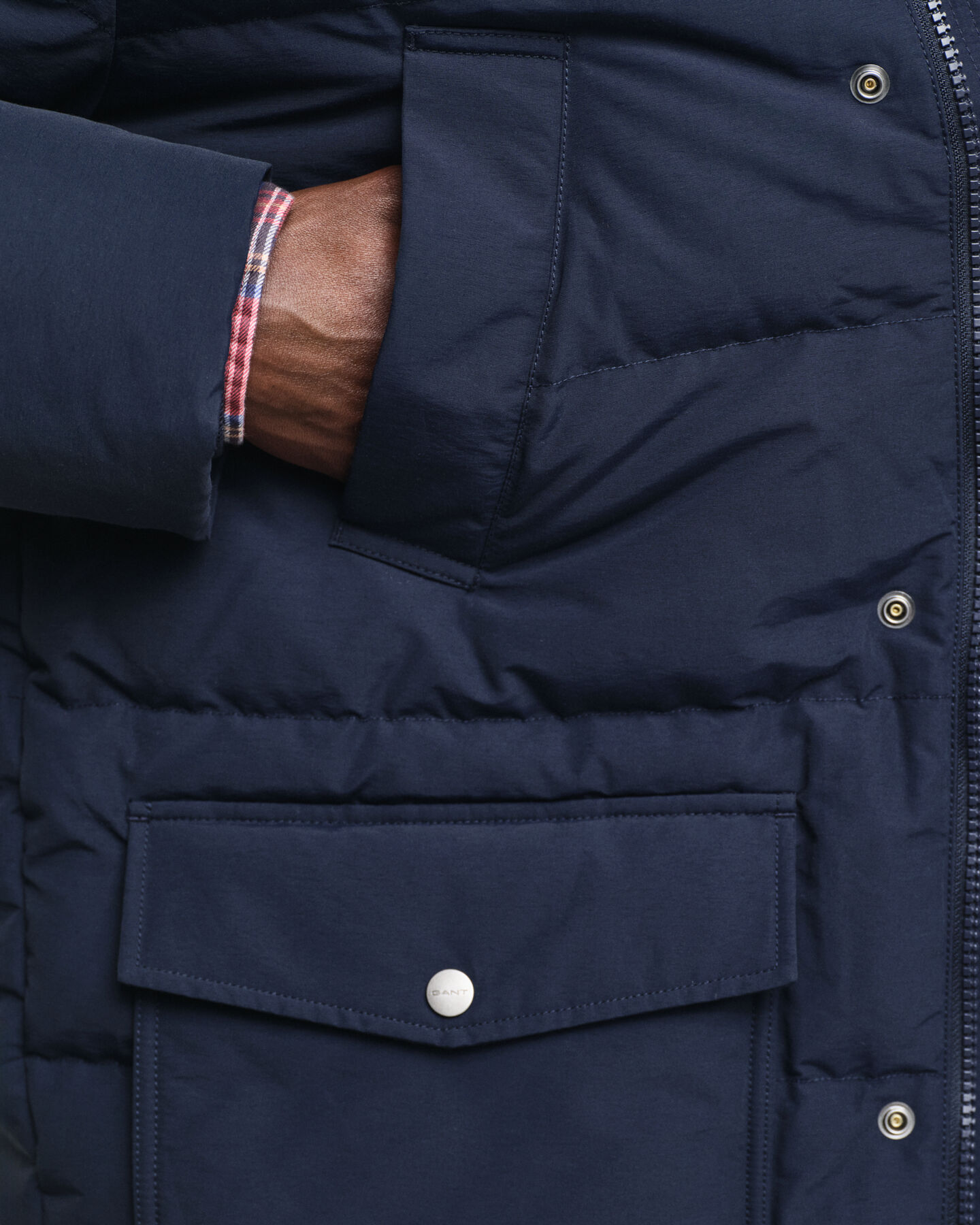 Blusão de penas de comprimento médio grosso