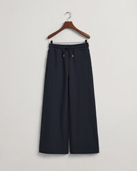 Calças desportivas evasê