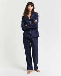 Caixa de presente com pijama